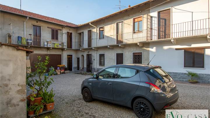 2 bedroom apartment for sale in Vanzaghello