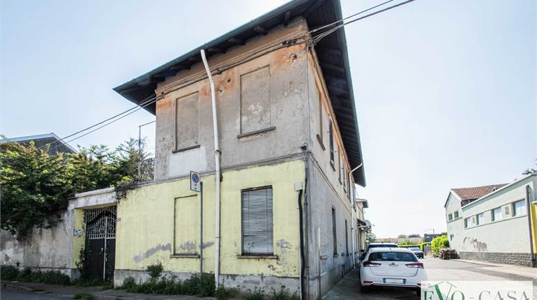 Town House for sale in Busto Arsizio