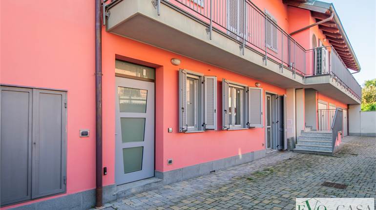 2 bedroom apartment for sale in Vanzaghello