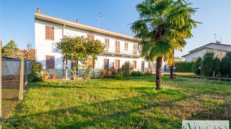 Town House for sale in Magnago