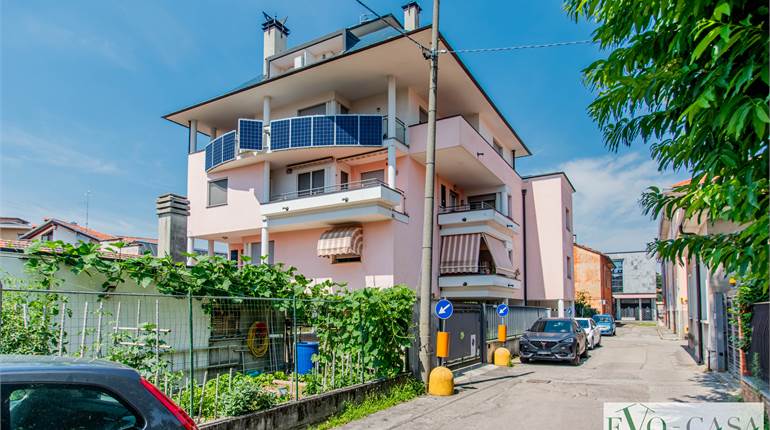 2 bedroom apartment for sale in Busto Arsizio