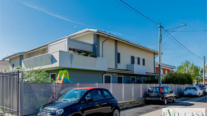 2 bedroom apartment for sale in Busto Arsizio