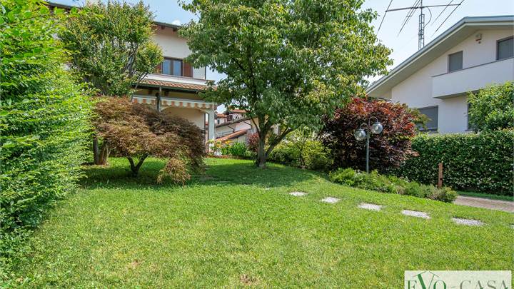 Villa con grande Giardino e spazio per tutti