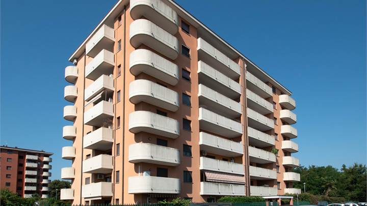 Bilocale con ampio balcone 
