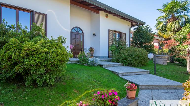 Villa singola su unico piano con taverna