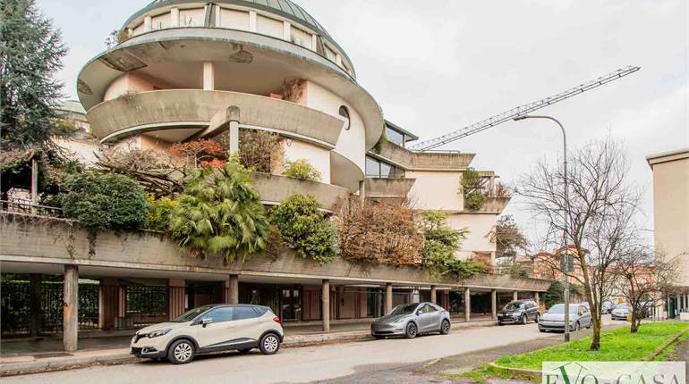 Bilocale ristrutturato e arredato