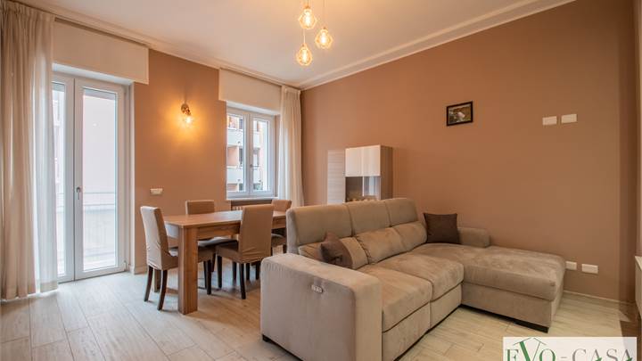 Tre locali in centro con box e cantina