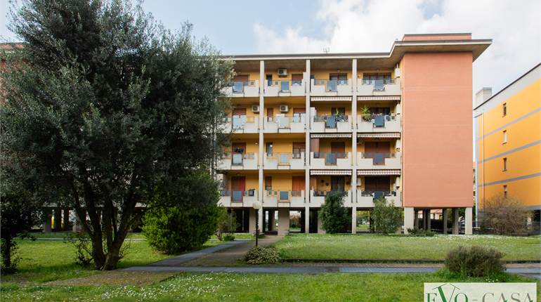 Tre locali con box e cantina