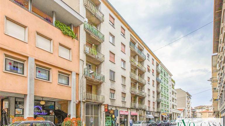 Tre locali in centro con posto auto