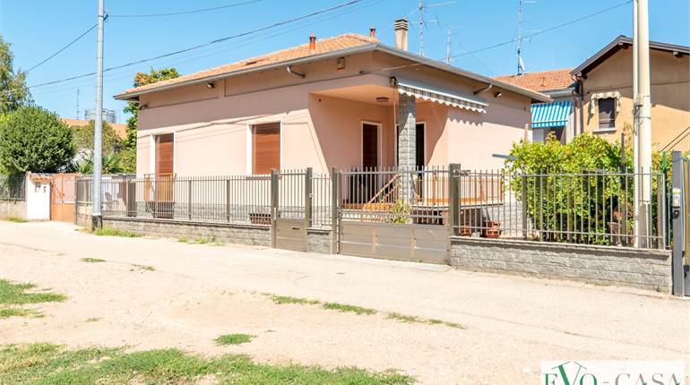 Town House for sale in Busto Arsizio